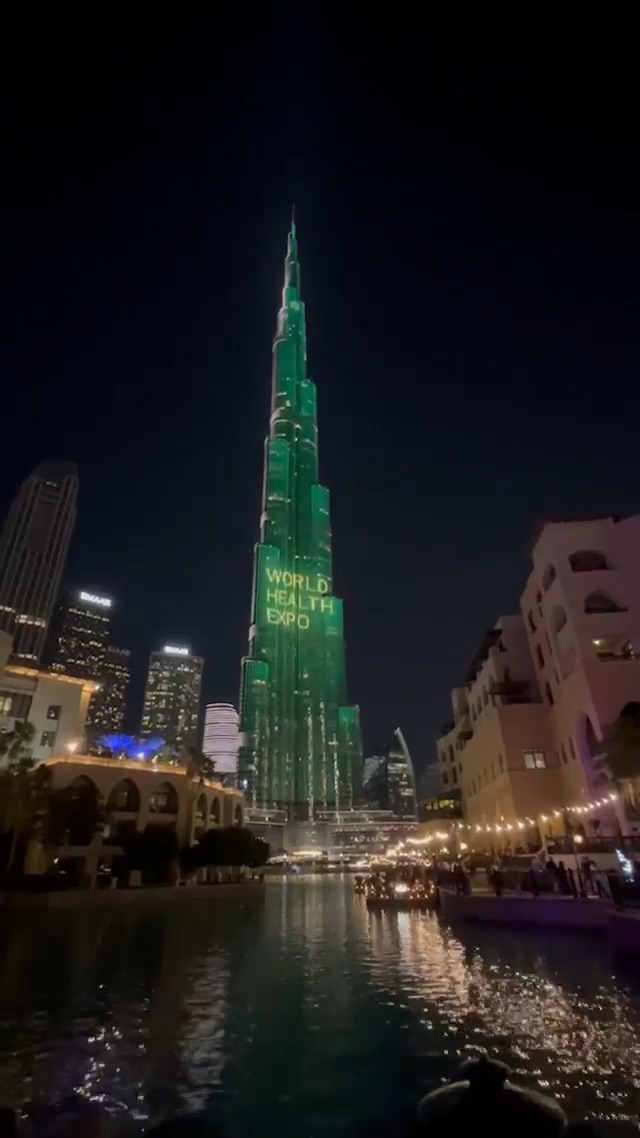 Live projection on the Burj Khalifa